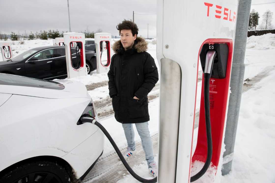 Norwegians have flocked back to Tesla as it offered zero-interest loans and a new Model Y Norwegians have flocked back to Tesla as it offered zero-interest loans and a new Model Y