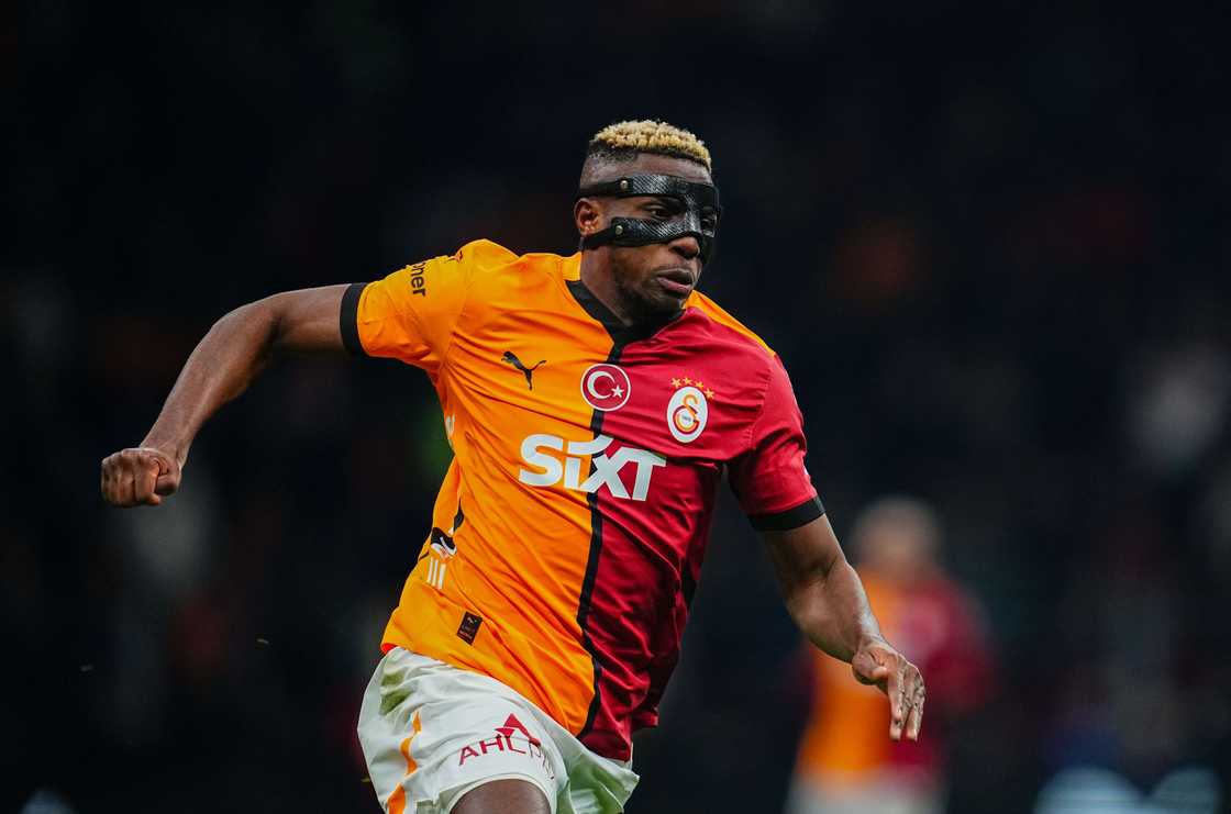 Victor Osimhen of Galatasaray looks on during the Super Lig match between vs Fenerbahce at Rams Park, Istanbul, Turkey on February 24, 2025 Victor Osimhen of Galatasaray looks on during the Super Lig match between vs Fenerbahce at Rams Park, Istanbul, Turkey on February 24, 2025