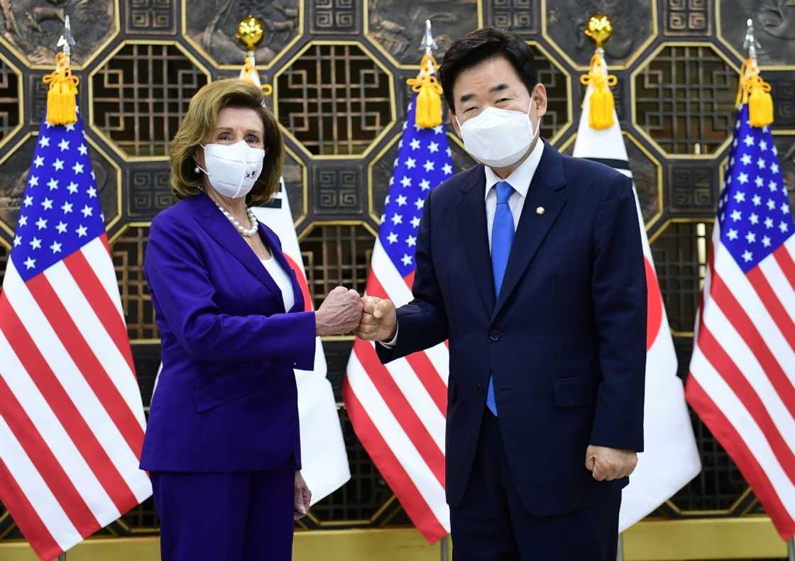 US House Speaker Nancy Pelosi (L) meets South Korean National Assembly speaker Kim Jin-pyo US House Speaker Nancy Pelosi (L) meets South Korean National Assembly speaker Kim Jin-pyo