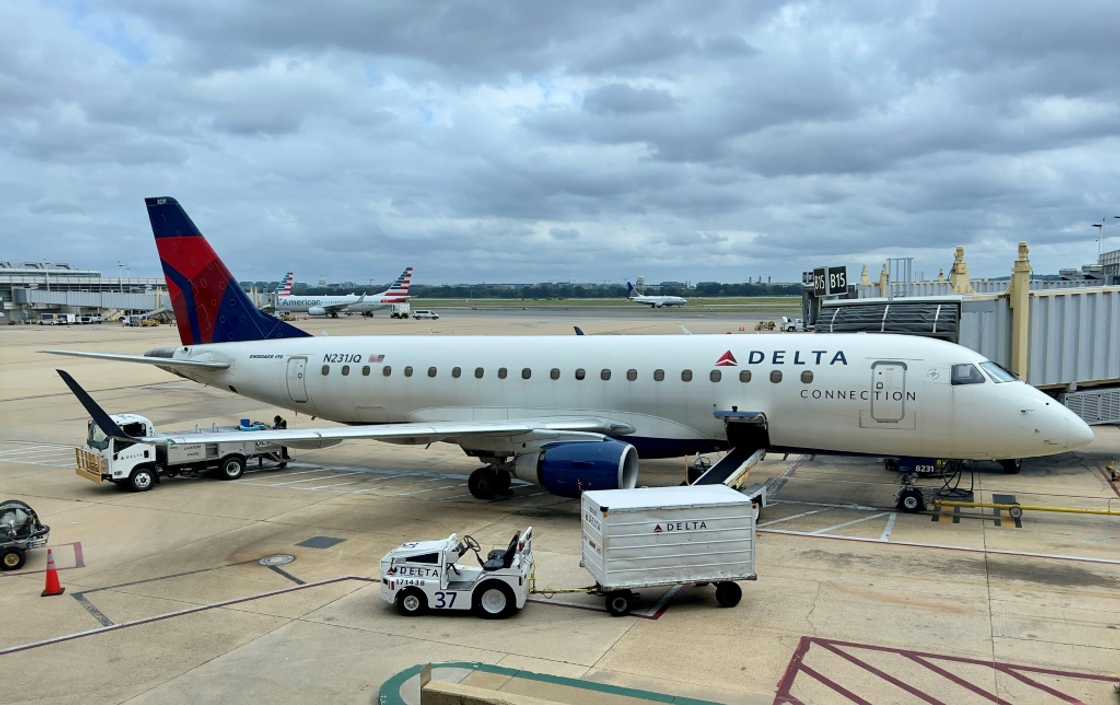 Despite its third quarter losses in 2022, Embraer's debt of $1.3 billion is less than it was a year earlier Despite its third quarter losses in 2022, Embraer's debt of $1.3 billion is less than it was a year earlier