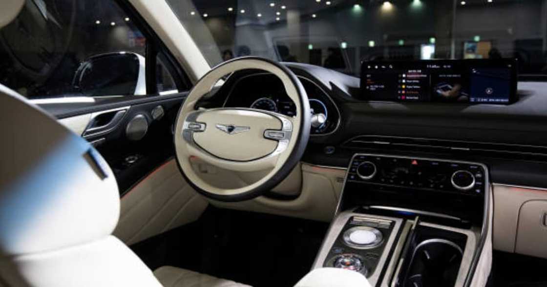 GV80: 10 airbags, AI driver assistant and 9 other safety features on Tiger Woods car that crashed GV80: 10 airbags, AI driver assistant and 9 other safety features on Tiger Woods car that crashed