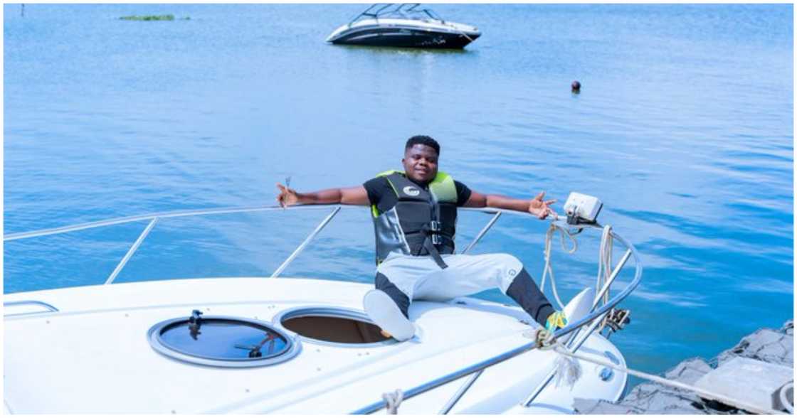 Wode Maya on a boat Wode Maya on a boat