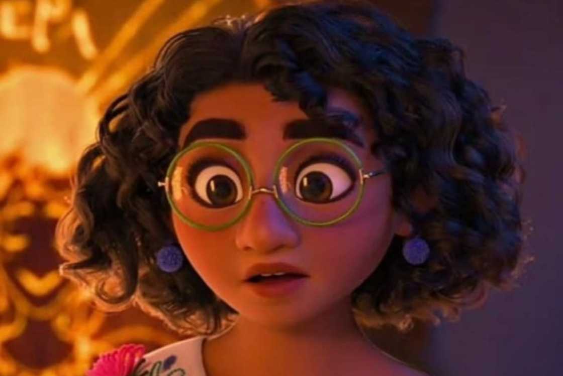 Mirabel Madrigal gazes in amaize Mirabel Madrigal gazes in amaize