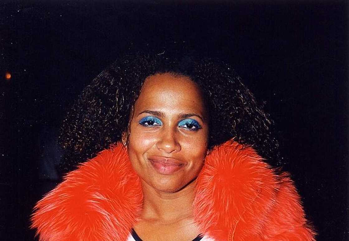 90s makeup 90s makeup