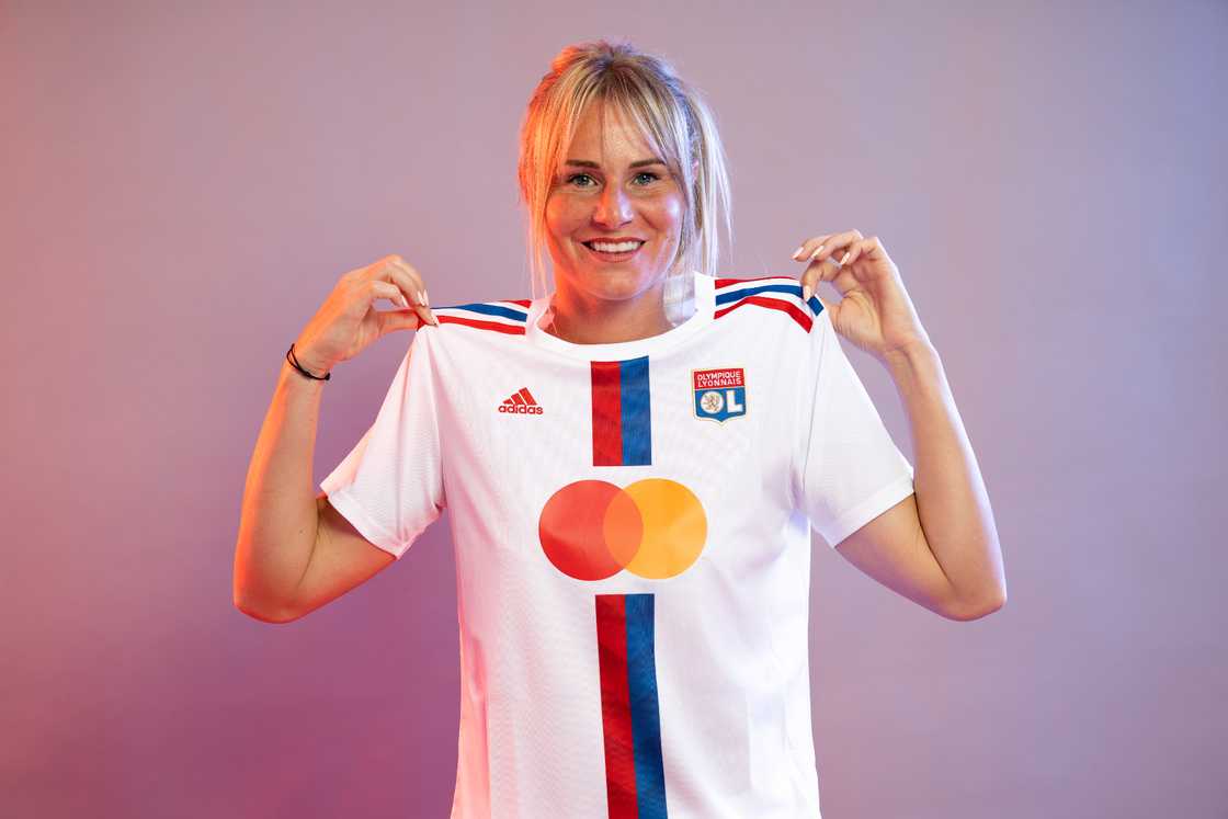 hottest female soccer players hottest female soccer players