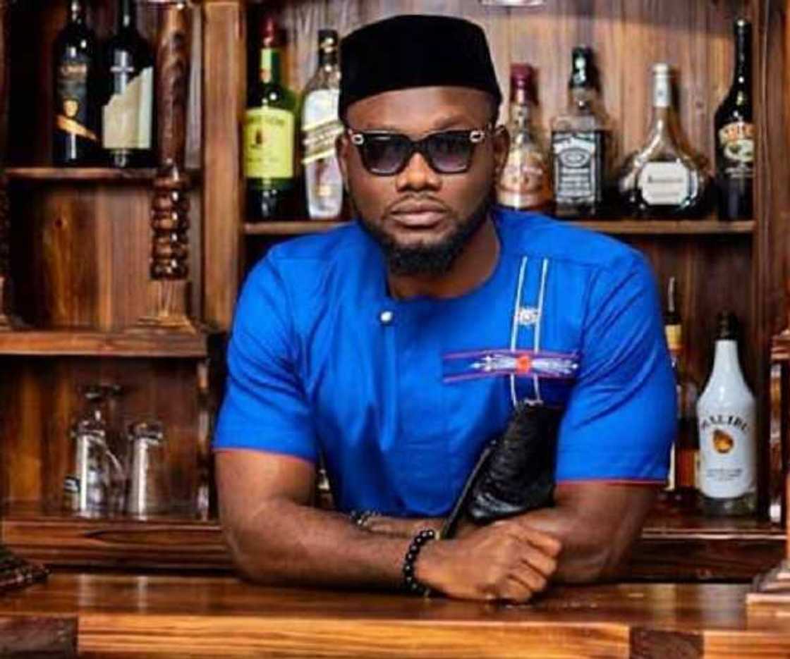 Prince David Osei: Actor Drops old Photo with wife and baby; Proud to Marry Early Without Beards Prince David Osei: Actor Drops old Photo with wife and baby; Proud to Marry Early Without Beards