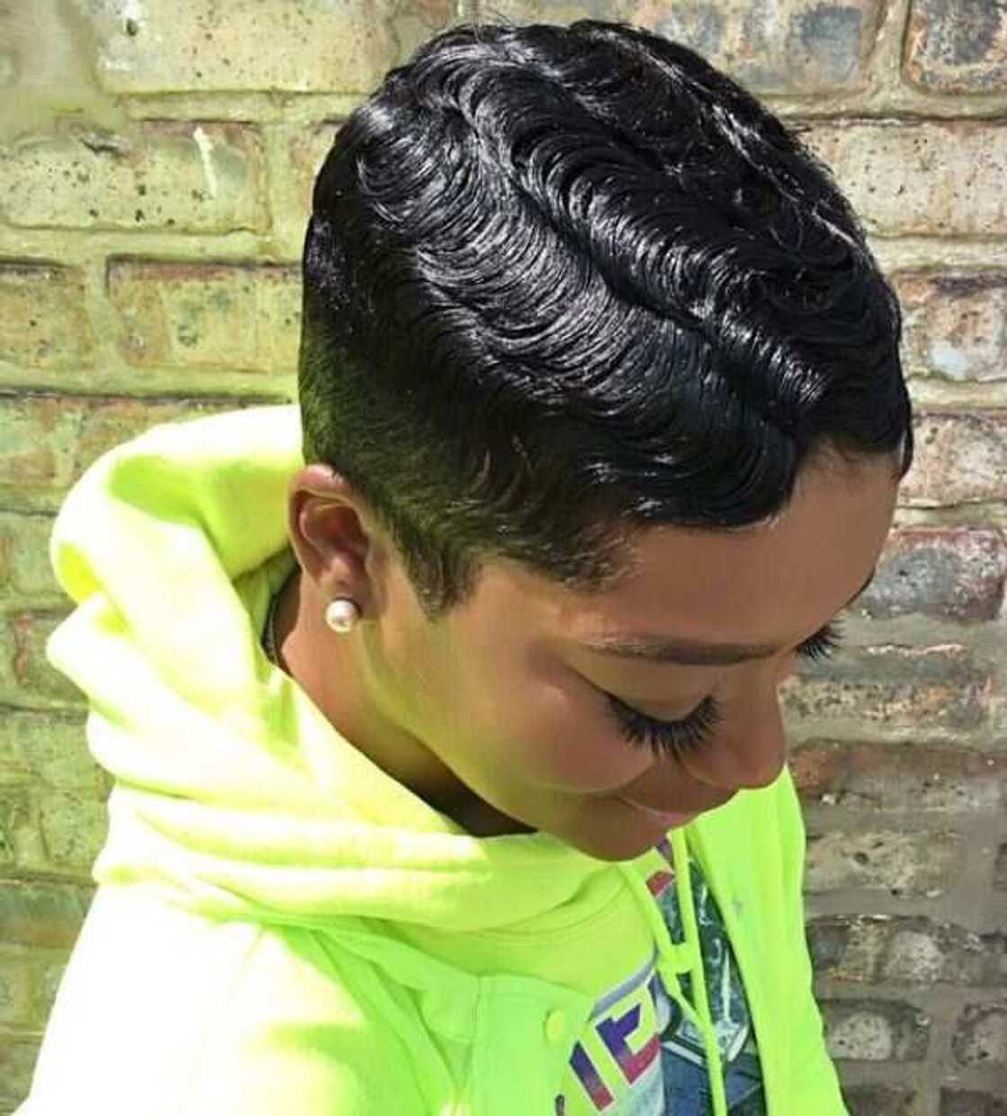 pineapple hairstyle for short natural hair pineapple hairstyle for short natural hair