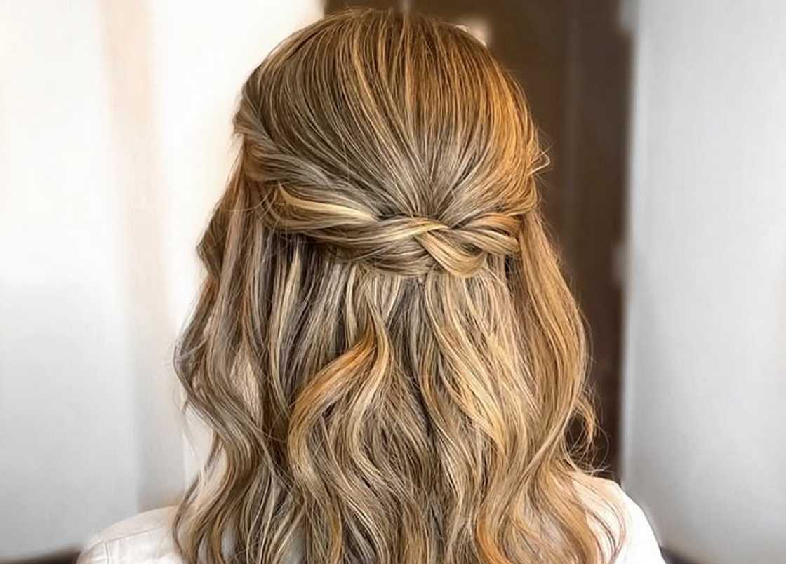 Twisted half-updo Twisted half-updo