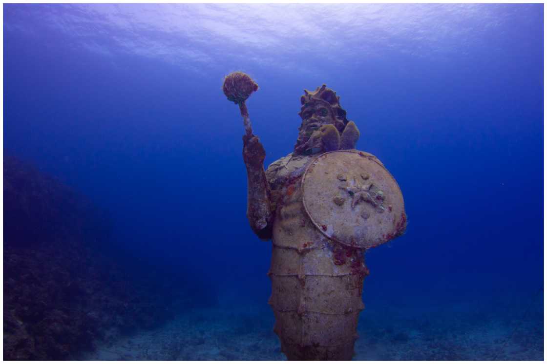 underwater statues