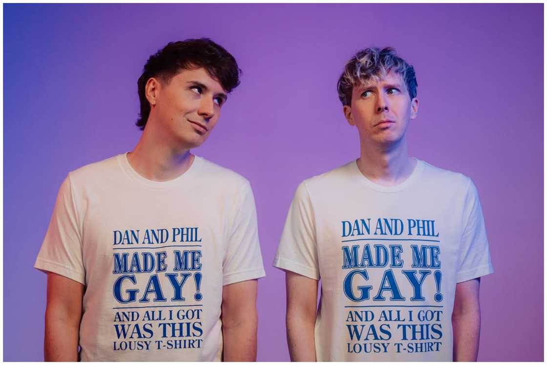 Howell and Philip, posing for a picture. Howell and Philip, posing for a picture.