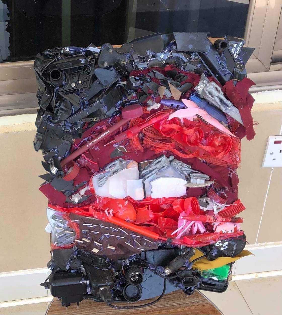 Essilfie Banton: Meet the innovative SHS teacher who turns 'borla' into priceless works of art Essilfie Banton: Meet the innovative SHS teacher who turns 'borla' into priceless works of art