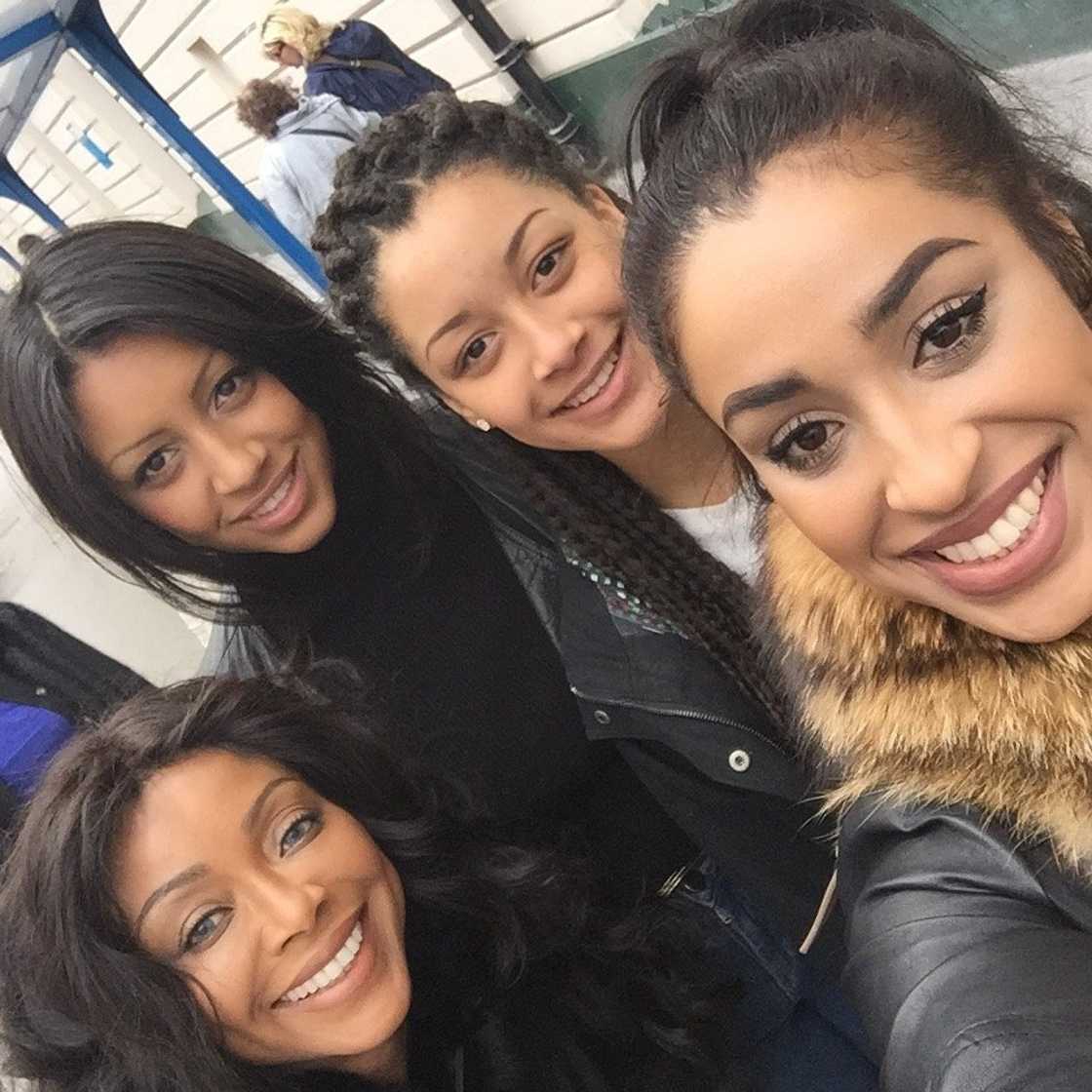 Photos of Stephanie Benson showing her husband and 5 children warms hearts Photos of Stephanie Benson showing her husband and 5 children warms hearts