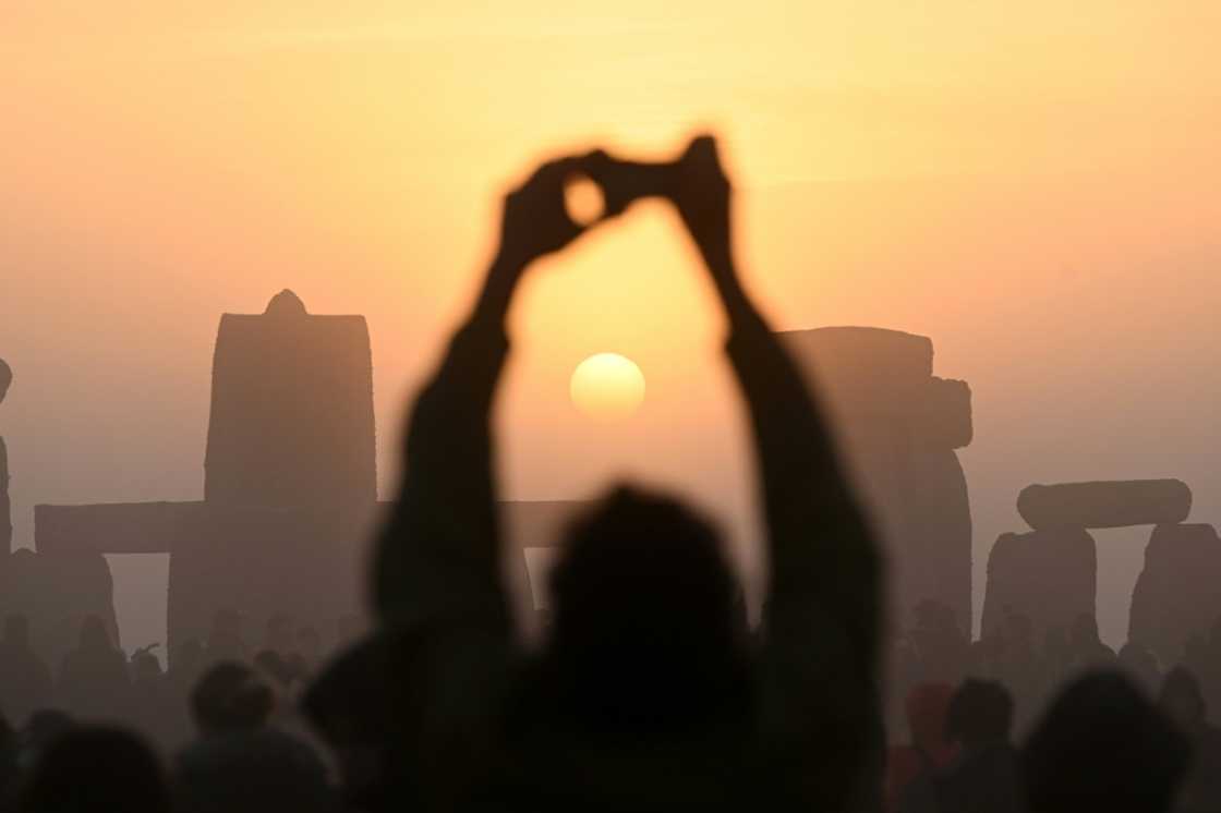 Stonehenge was built in stages, from around 3,000 BC to 2,300 BC, and the stones are aligned with the movements of the sun Stonehenge was built in stages, from around 3,000 BC to 2,300 BC, and the stones are aligned with the movements of the sun