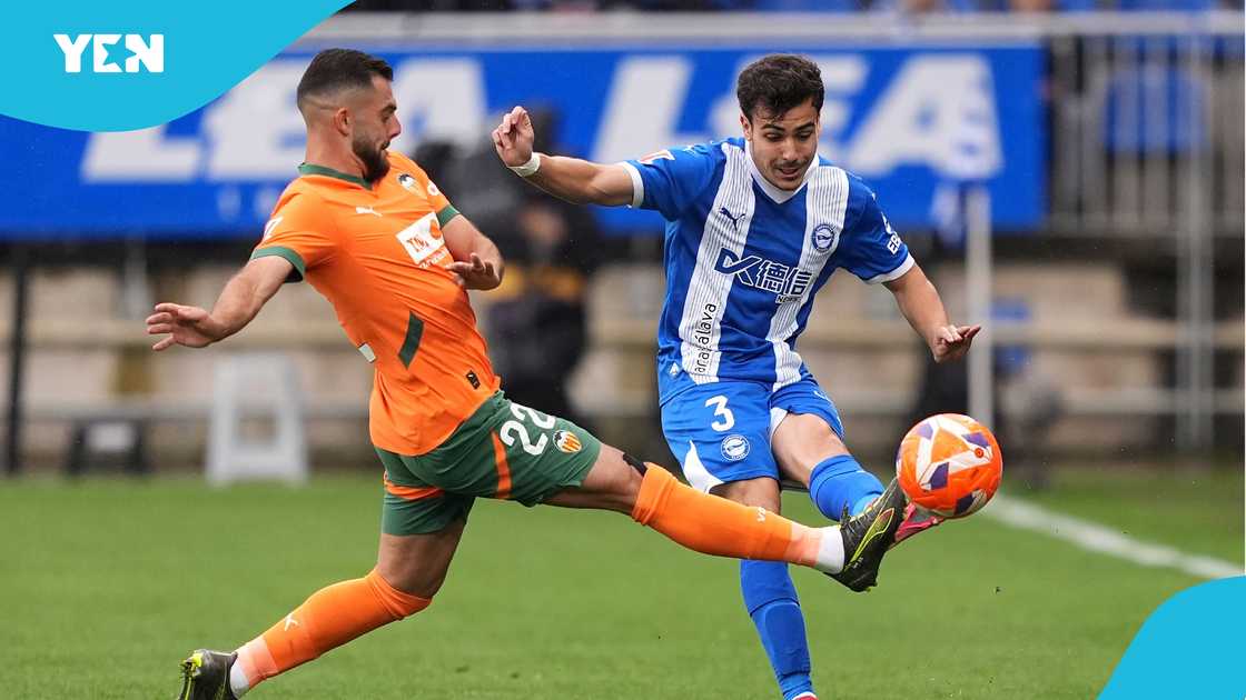 Manu Sanchez, Valencia, Luis Rioja, La Liga, LAMSA, Deportivo Alaves, Celta Vigo. Manu Sanchez, Valencia, Luis Rioja, La Liga, LAMSA, Deportivo Alaves, Celta Vigo.