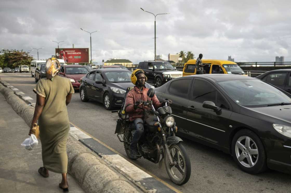 The Nigerian middle class, which made up about 20 percent of the population in 2020, has been sacrificing the comfort of private cars for survival The Nigerian middle class, which made up about 20 percent of the population in 2020, has been sacrificing the comfort of private cars for survival