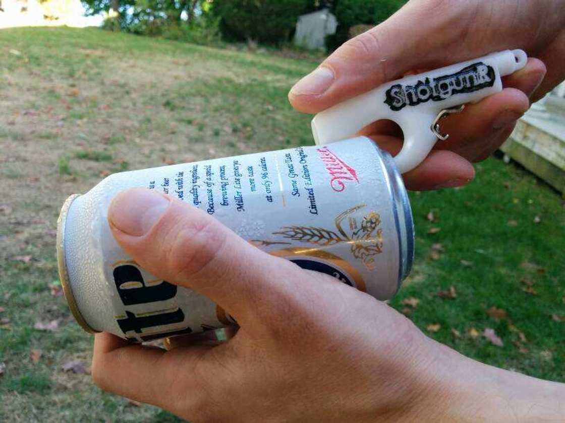 How to shotgun a beer