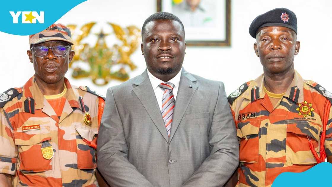 Dr Frank Amoakohene, Ashanti Regional Minister, Lake Bosomtwe, Fire Service, Ghana, Kumasi Dr Frank Amoakohene, Ashanti Regional Minister, Lake Bosomtwe, Fire Service, Ghana, Kumasi