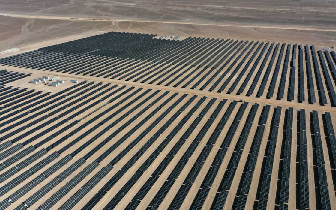 According to the World Resources Institute, Chile, along with Greece and the United Kingdom, are among the ten countries which have most rapidly cut off coal-fueled electricity According to the World Resources Institute, Chile, along with Greece and the United Kingdom, are among the ten countries which have most rapidly cut off coal-fueled electricity