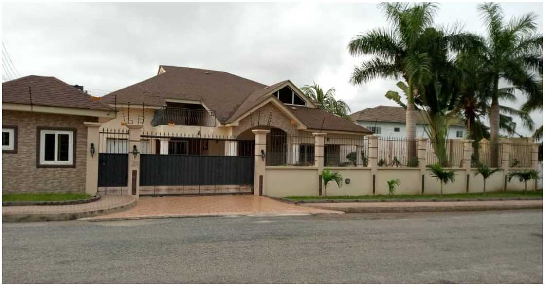 5 bedroom house for sale at Airport Hills for $750,000 5 bedroom house for sale at Airport Hills for $750,000