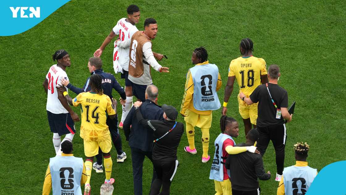 Jude Bellingham Involved in Heated Half-Time Row With Ghana Coaches During World Cup Clash Jude Bellingham Involved in Heated Half-Time Row With Ghana Coaches During World Cup Clash