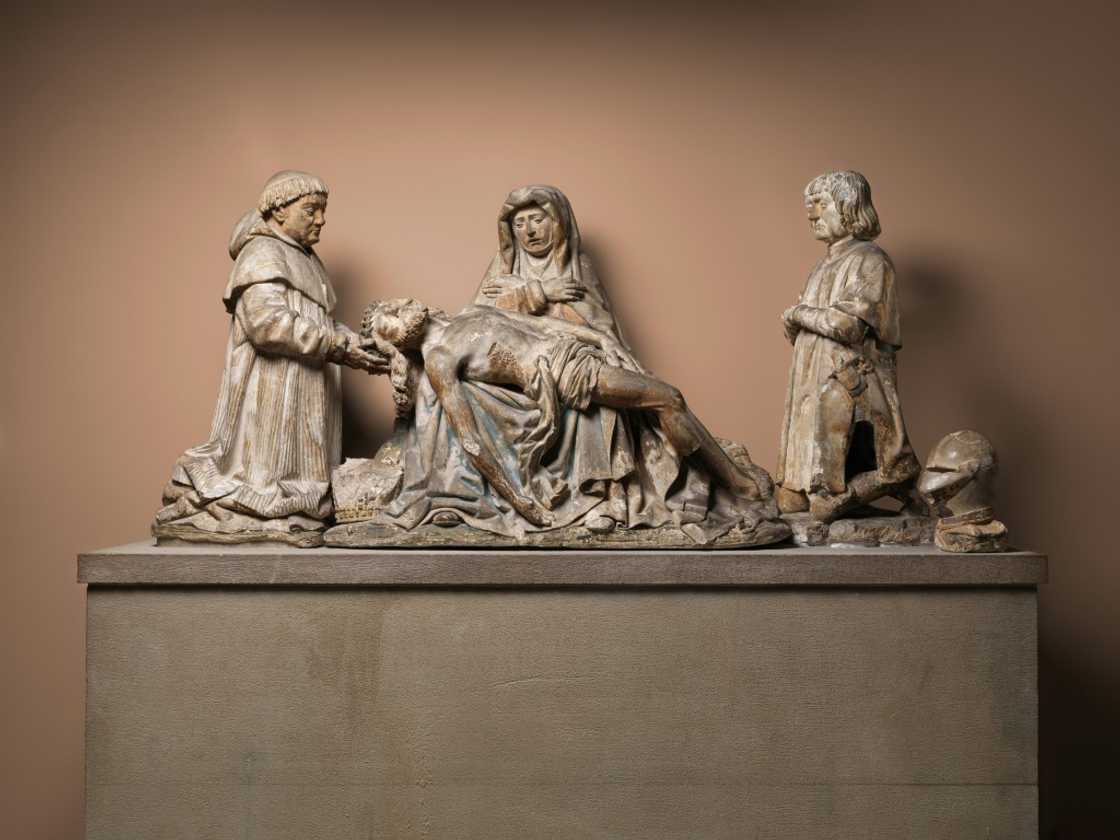 New York's Metropolitan Museum of Art will let French artisans make 3D replicas of the sculpture 'Pieta With Donors' for display in the chateau where it and another 16th-century sculpture originally resided New York's Metropolitan Museum of Art will let French artisans make 3D replicas of the sculpture 'Pieta With Donors' for display in the chateau where it and another 16th-century sculpture originally resided