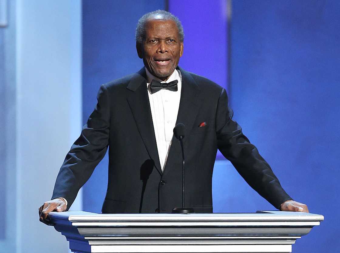 Sidney Poitier speaks at the NAACP Image Awards