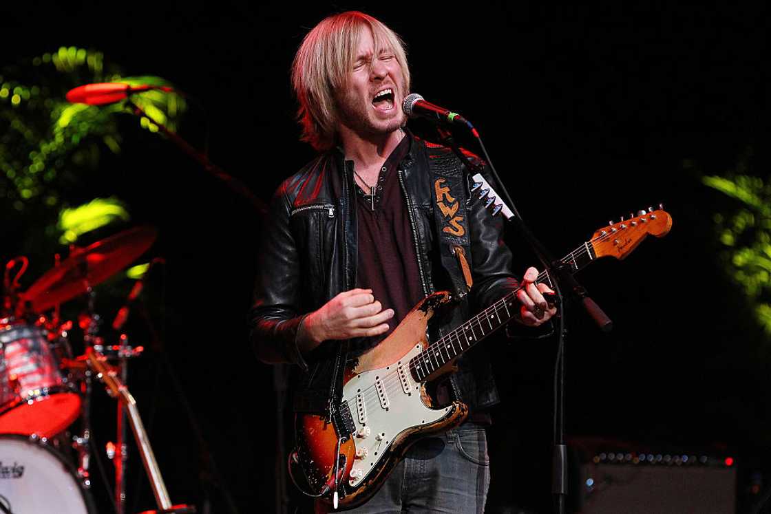 Hannah Gibson Hannah Gibson