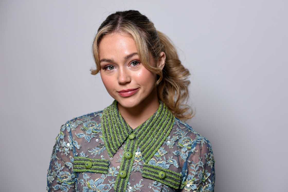 Brec Bassinger poses in the IMDbboat Exclusive Portrait Studio Brec Bassinger poses in the IMDbboat Exclusive Portrait Studio