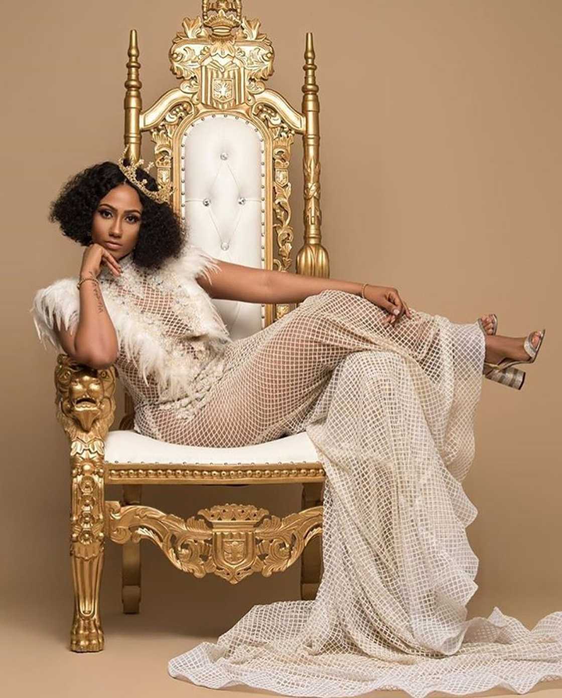 Efya until the dawn Efya until the dawn