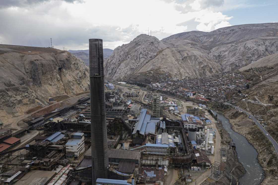 Since 1922, the gigantic smelter that has been the economic heartbeat of La Oroya, has processed copper, zinc, lead, gold, selenium, and other minerals from nearby mines Since 1922, the gigantic smelter that has been the economic heartbeat of La Oroya, has processed copper, zinc, lead, gold, selenium, and other minerals from nearby mines