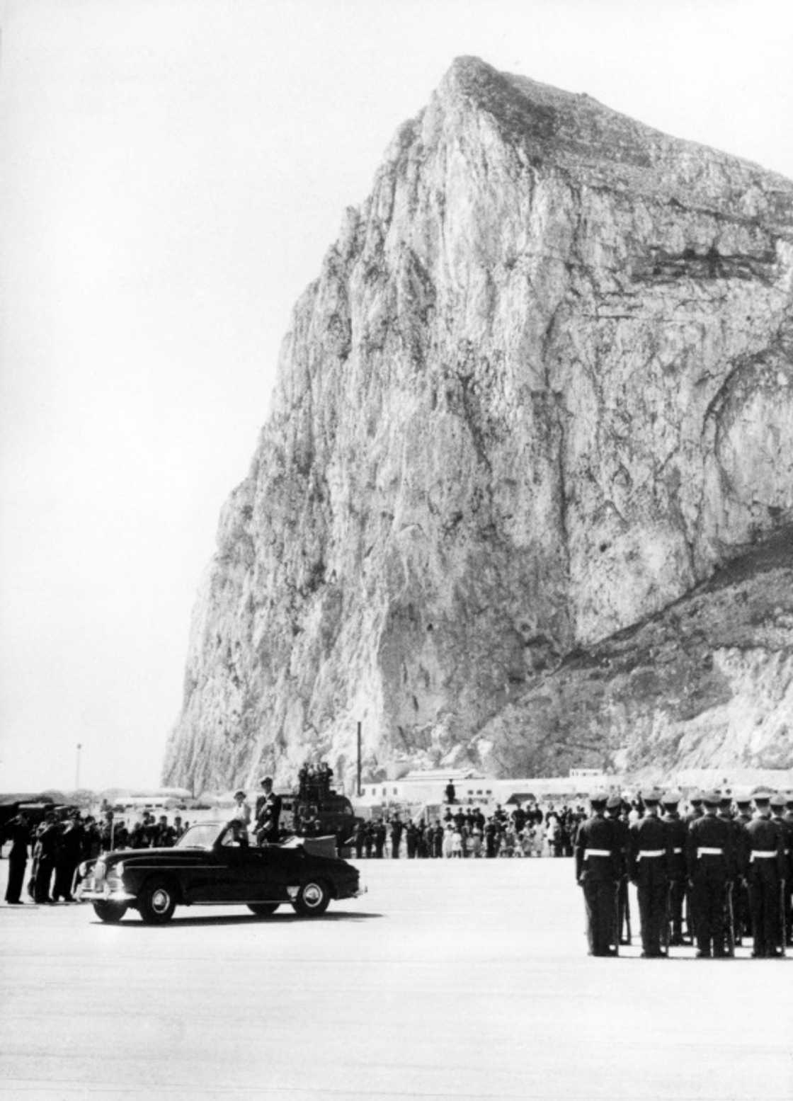 Queen Elizabeth II and the Duke of Edinburgh visited Gibraltar on May 10, 1954 Queen Elizabeth II and the Duke of Edinburgh visited Gibraltar on May 10, 1954