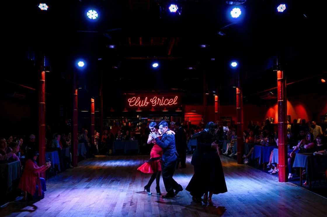 Fewer and fewer 'milongas' can afford live musicians Fewer and fewer 'milongas' can afford live musicians