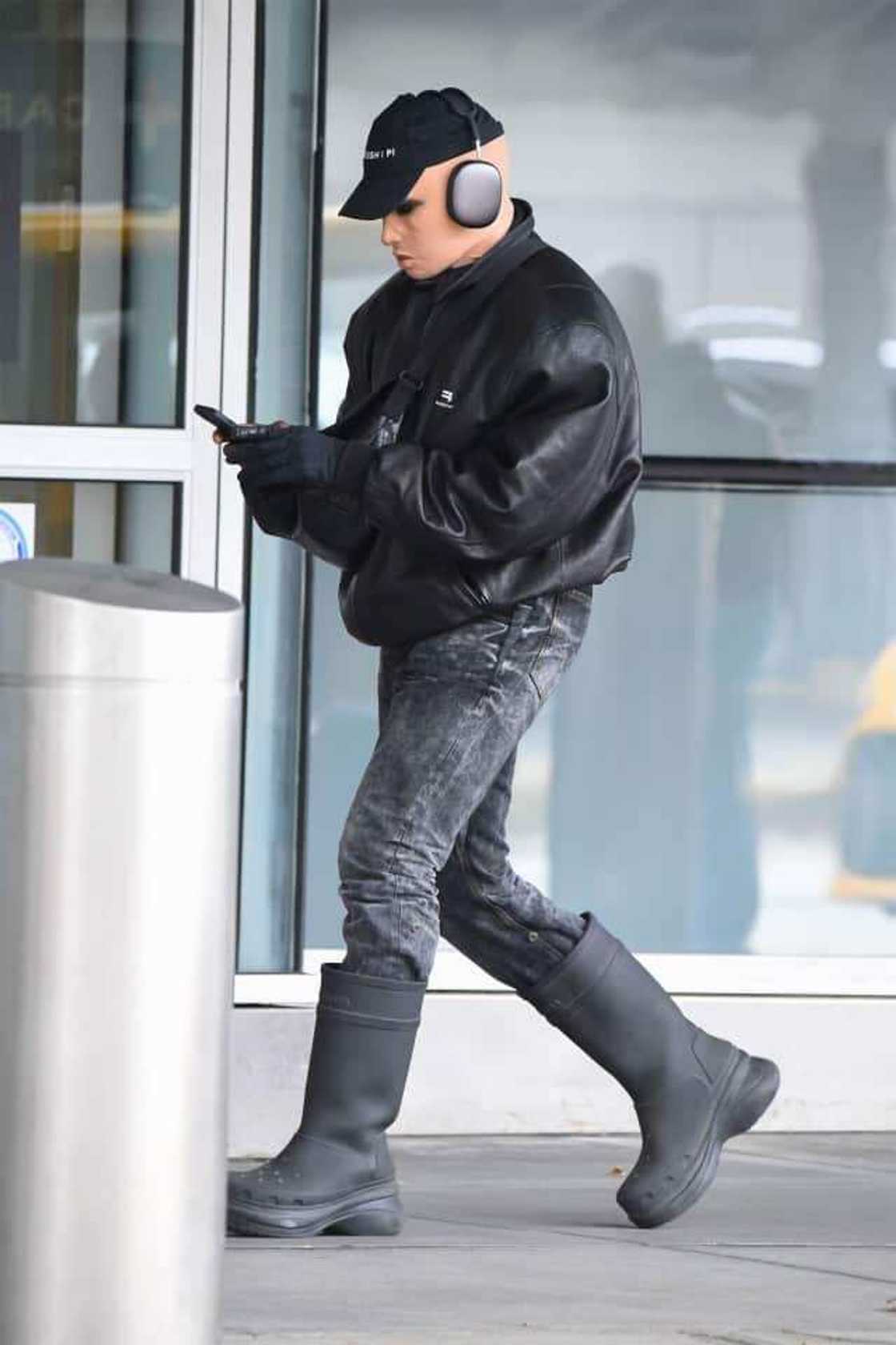 Kanye West and his mask. Kanye West and his mask.