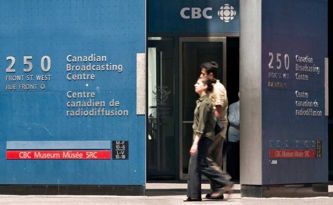 Canada's public broadcaster CBC and its French-language arm Radio-Canada are returning to Twitter after the social media platform removed the "government-funded media" label Canada's public broadcaster CBC and its French-language arm Radio-Canada are returning to Twitter after the social media platform removed the "government-funded media" label