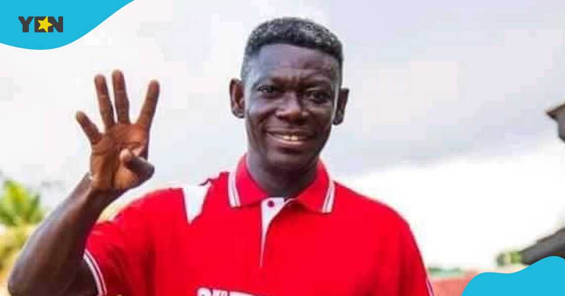 Agya Koo campaigning for NPP