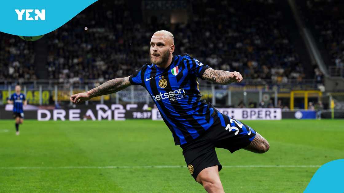 Federico Dimarco of FC Internazionale kicks the ball during the Serie A football match between FC Internazionale and Hellas Verona FC. FC Internazionale won 1-0 over Hellas Verona FC Federico Dimarco of FC Internazionale kicks the ball during the Serie A football match between FC Internazionale and Hellas Verona FC. FC Internazionale won 1-0 over Hellas Verona FC