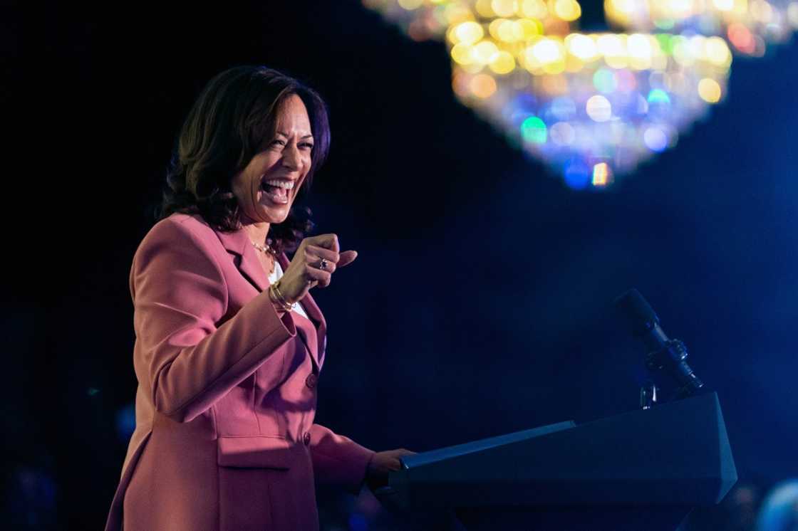 US Vice President Kamala Harris urged Congress to ensure that Americans "pay our bills" US Vice President Kamala Harris urged Congress to ensure that Americans "pay our bills"