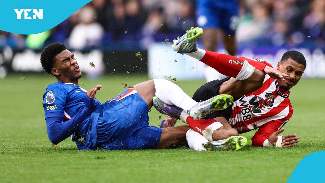 Josh Acheampong, Acheampong replaced by Tosin Adarabioyo, Acheampong subbed, Chelsea fans blast Enzo Maresca, Chelsea fall to Sunderland, Sunderland stun Chelsea. Josh Acheampong, Acheampong replaced by Tosin Adarabioyo, Acheampong subbed, Chelsea fans blast Enzo Maresca, Chelsea fall to Sunderland, Sunderland stun Chelsea.