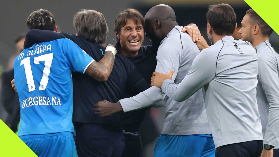 Antonio Conte, Mathias Oliveira, Romelu Lukaku, Napoli, AC Milan, San Siro, Stadio Giuseppe Meazza, Milan, Italy. Antonio Conte, Mathias Oliveira, Romelu Lukaku, Napoli, AC Milan, San Siro, Stadio Giuseppe Meazza, Milan, Italy.