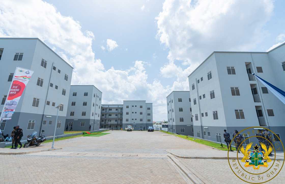 Akufo-Addo has commissioned the Kwabenya Police Barracks.