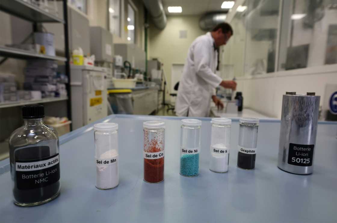 The European Union is trying to keep pace with China, which already recycles car batteries and has its own massive reserves of raw materials under its own soil The European Union is trying to keep pace with China, which already recycles car batteries and has its own massive reserves of raw materials under its own soil