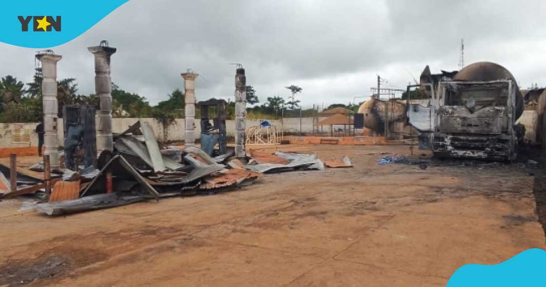 Gas Filling Station Fire At Sunyani Destroys 10-bedroom Storey Building