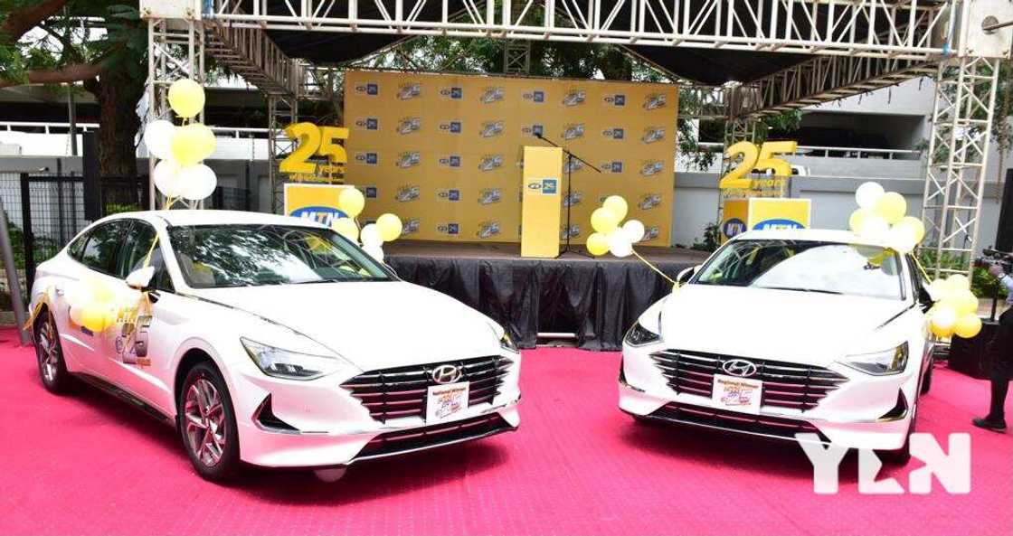 MTN presents 5 brand new Hyundai Sonata to 1st batch of winners of the MTN @25 mega promo MTN presents 5 brand new Hyundai Sonata to 1st batch of winners of the MTN @25 mega promo