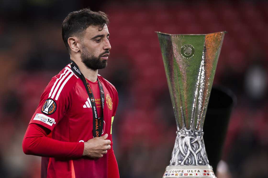 Bruno Fernandes Man United exit, Bruno Fernandes latest news, Man Utd captain future, Bruno Fernandes contract 2027, Bayern Munich Bruno Fernandes interest, Saudi Pro League Bruno Fernandes, Manchester United midfield signings, Man Utd rebuild 2026 Bruno Fernandes Man United exit, Bruno Fernandes latest news, Man Utd captain future, Bruno Fernandes contract 2027, Bayern Munich Bruno Fernandes interest, Saudi Pro League Bruno Fernandes, Manchester United midfield signings, Man Utd rebuild 2026
