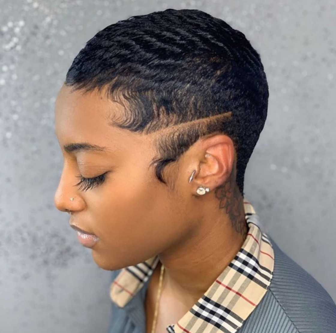 short pixie hairstyles for black hair