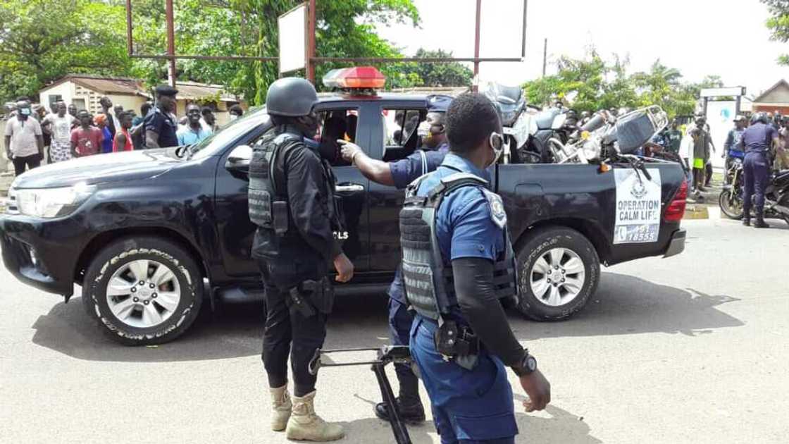 Teshie: Armed men storm Osabu Ayiku shrine during pre-homowo rituals; shot Wulomo, 2 others