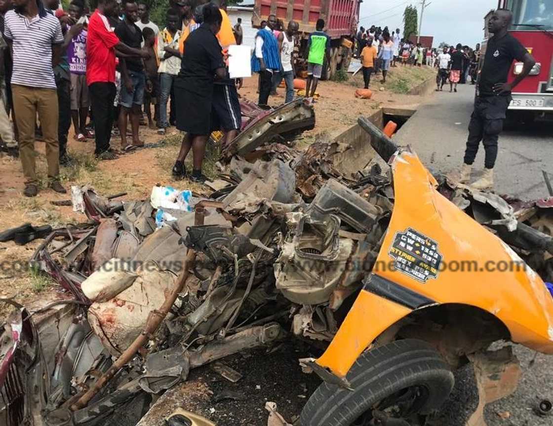 Four die in gory accident in Nsawam Four die in gory accident in Nsawam