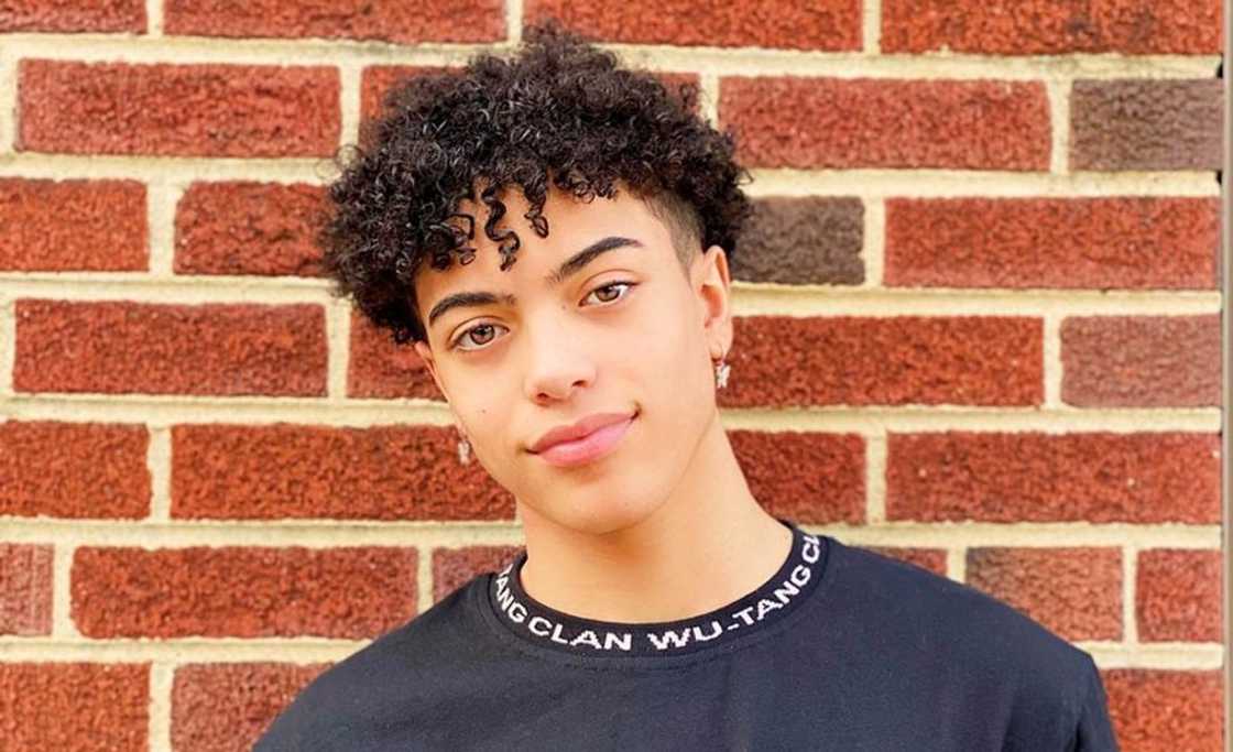 DerekTrendz DerekTrendz