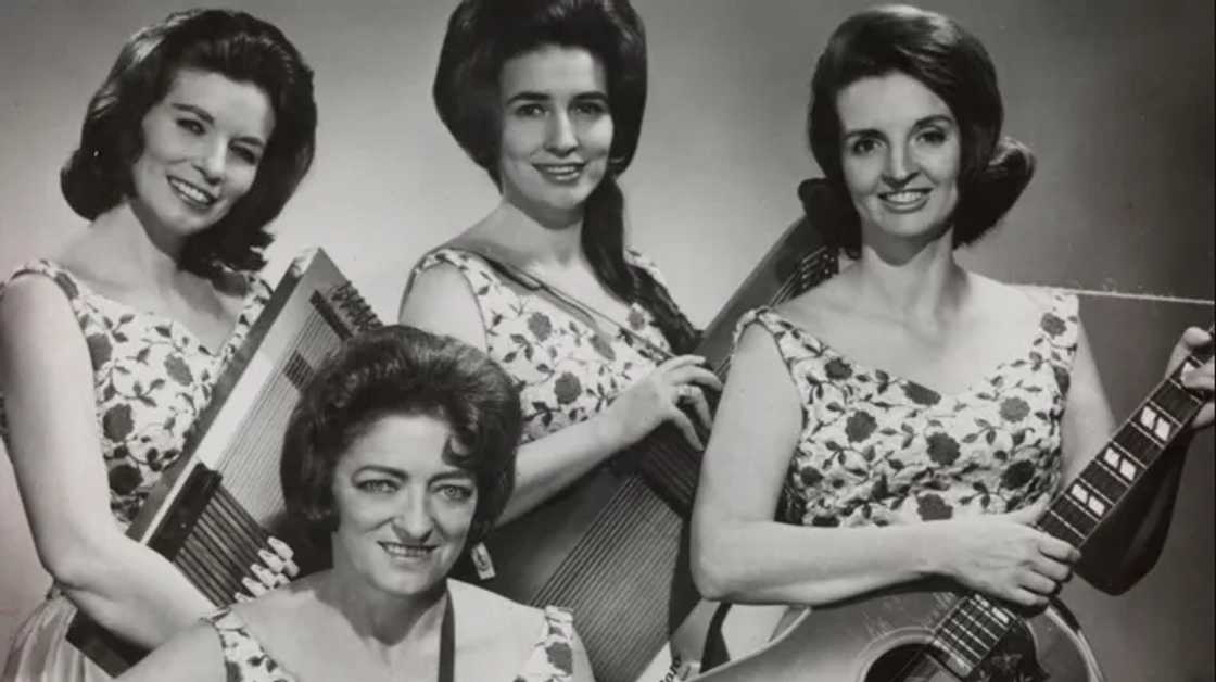 Top country artists Top country artists