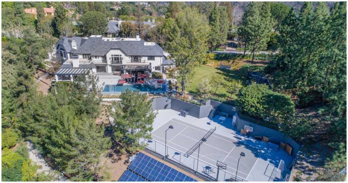 Justin and Hailey Bieber's Los Angeles mansion Justin and Hailey Bieber's Los Angeles mansion